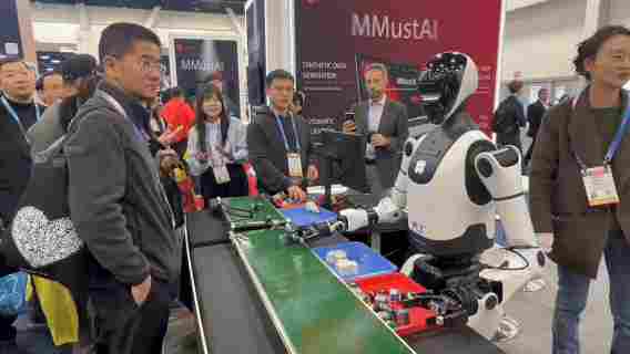 科技春晚变主场：中国机器人凭何“掀翻”全球赛道