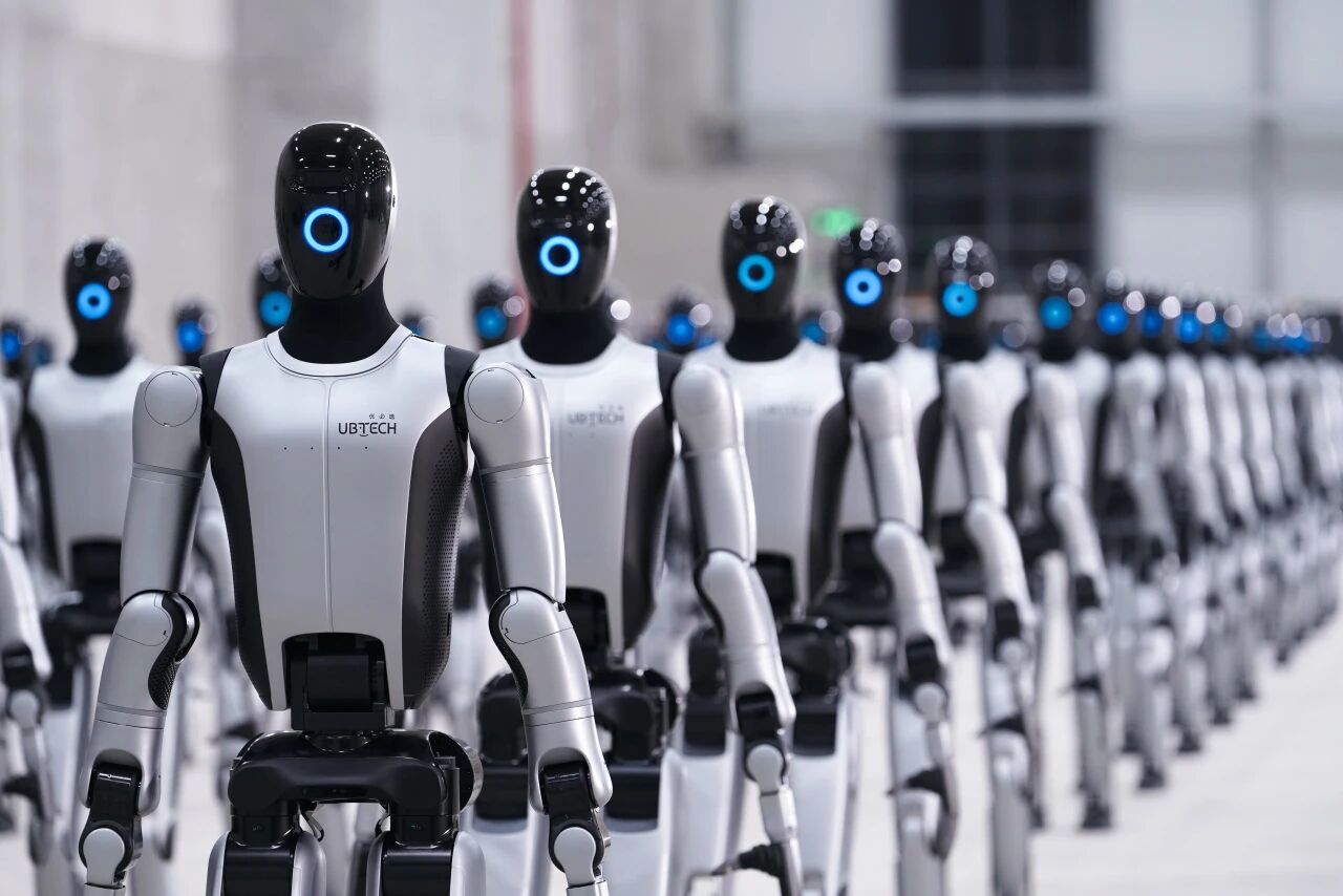 人形机器人的“电动汽车时刻”，还有多远？