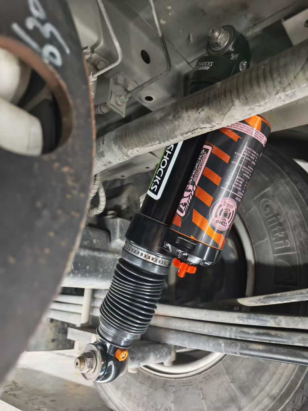 AGshocks氮气减震