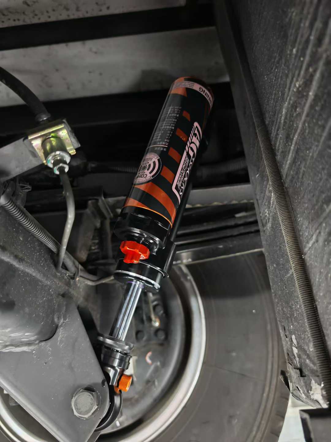 AGshocks氮气减震