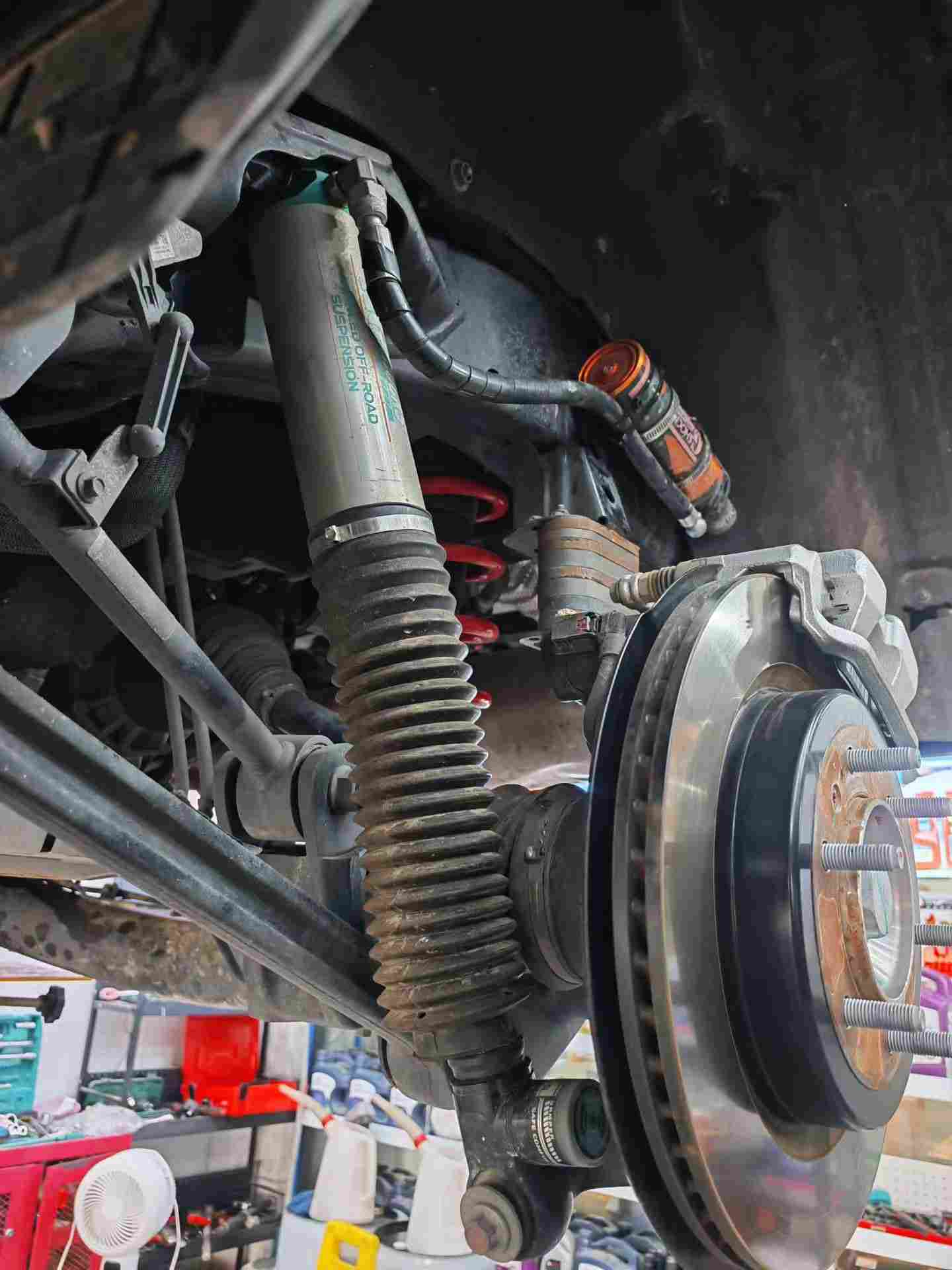 AGshocks氮气减震